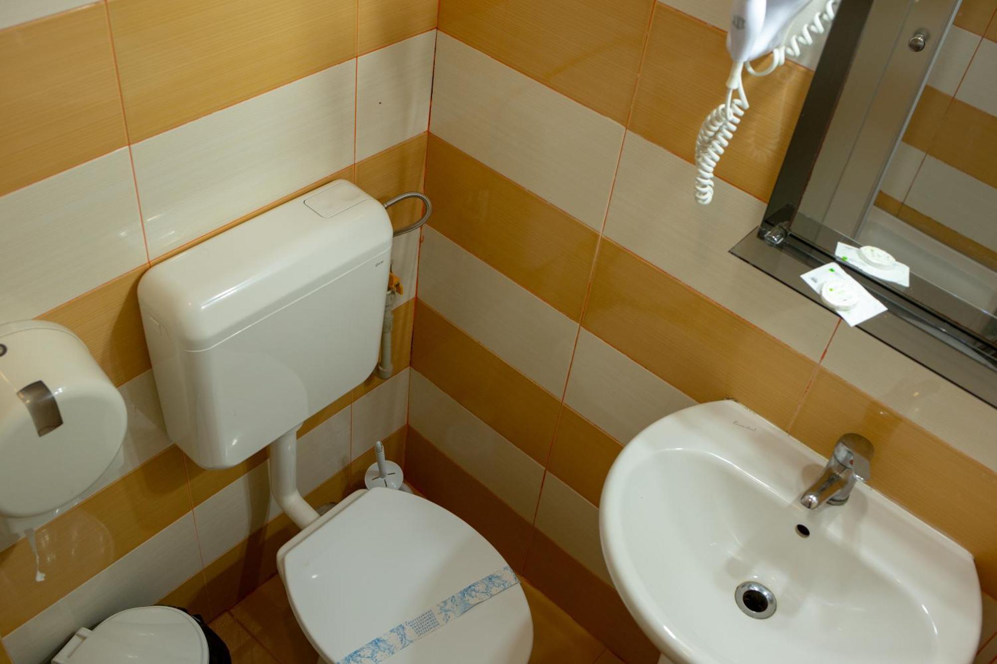 Hotel Curtea Brancoveneasca Constanţa Esterno foto