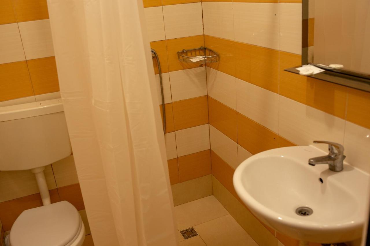 Hotel Curtea Brancoveneasca Constanţa Esterno foto