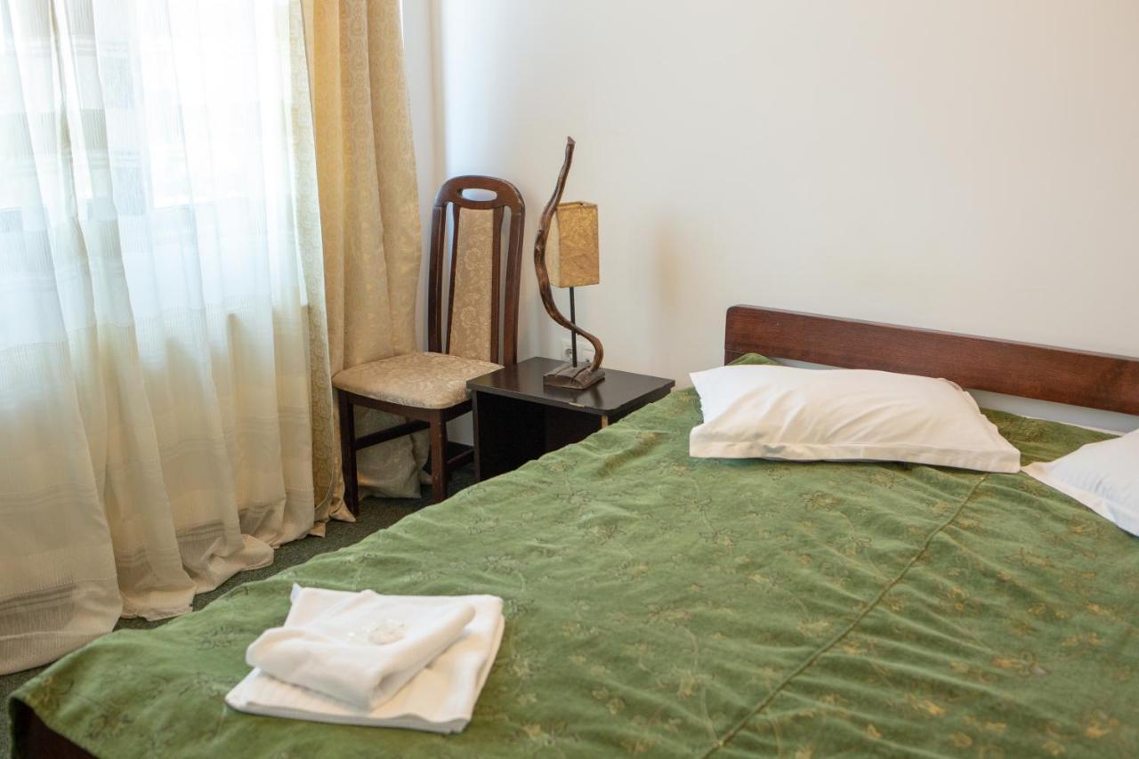 Hotel Curtea Brancoveneasca Constanţa Esterno foto