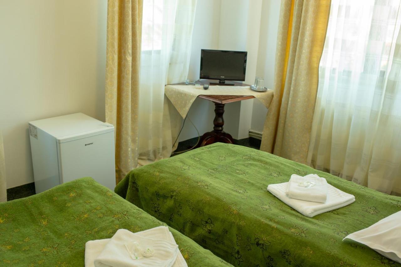 Hotel Curtea Brancoveneasca Constanţa Esterno foto