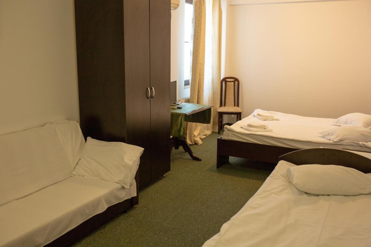 Hotel Curtea Brancoveneasca Constanţa Esterno foto