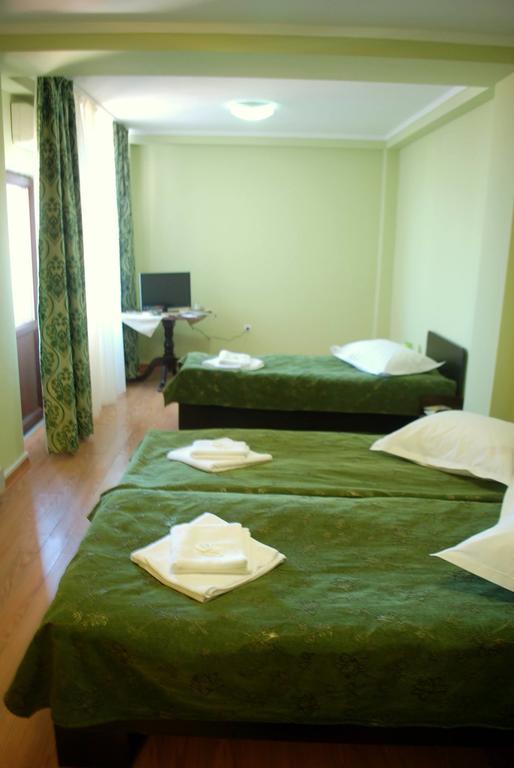 Hotel Curtea Brancoveneasca Constanţa Camera foto