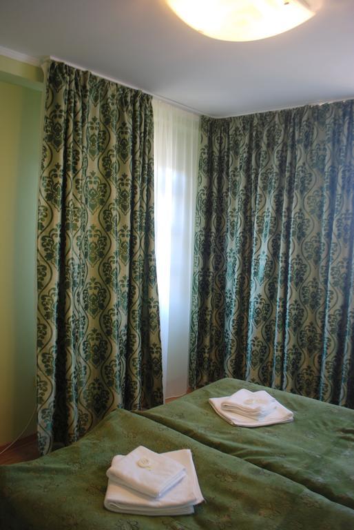 Hotel Curtea Brancoveneasca Constanţa Camera foto